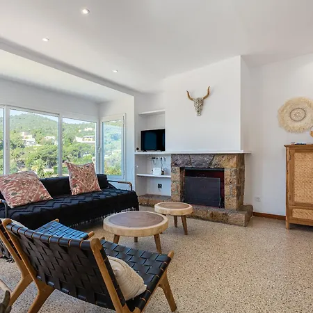 Casa Escorpion * 滨海托萨