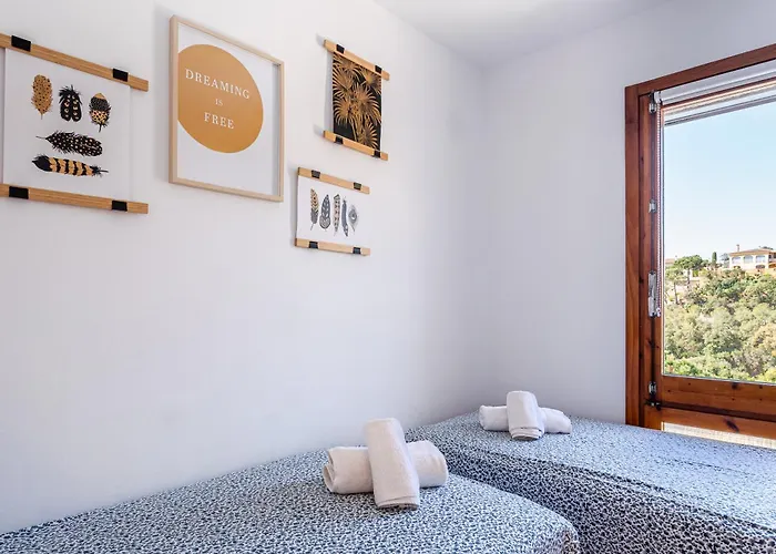 Casa Escorpion * 滨海托萨